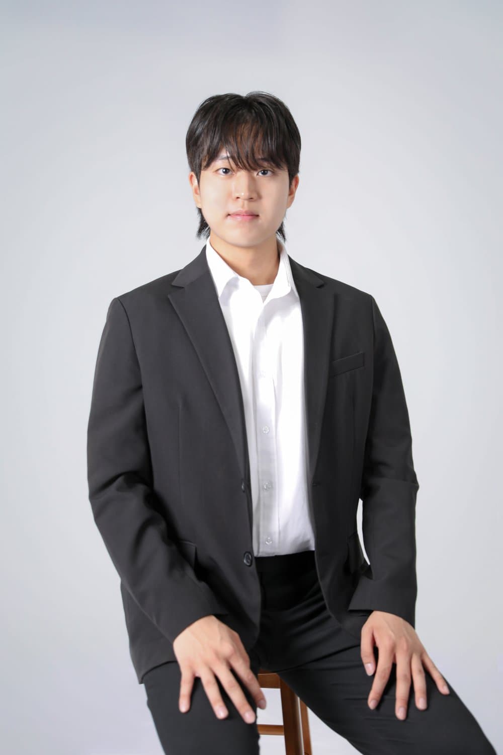 신현우